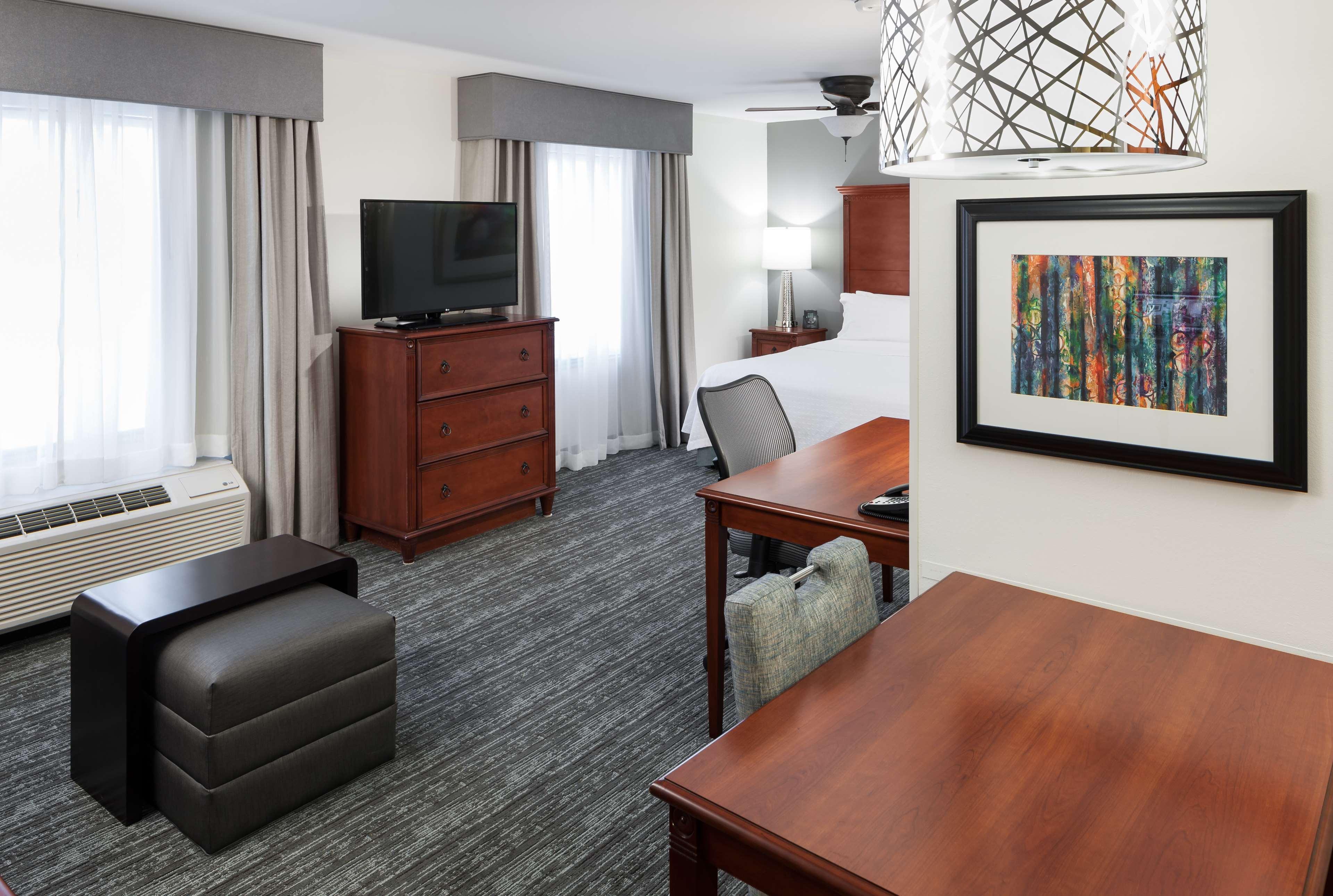 Homewood Suites Denton Exteriér fotografie