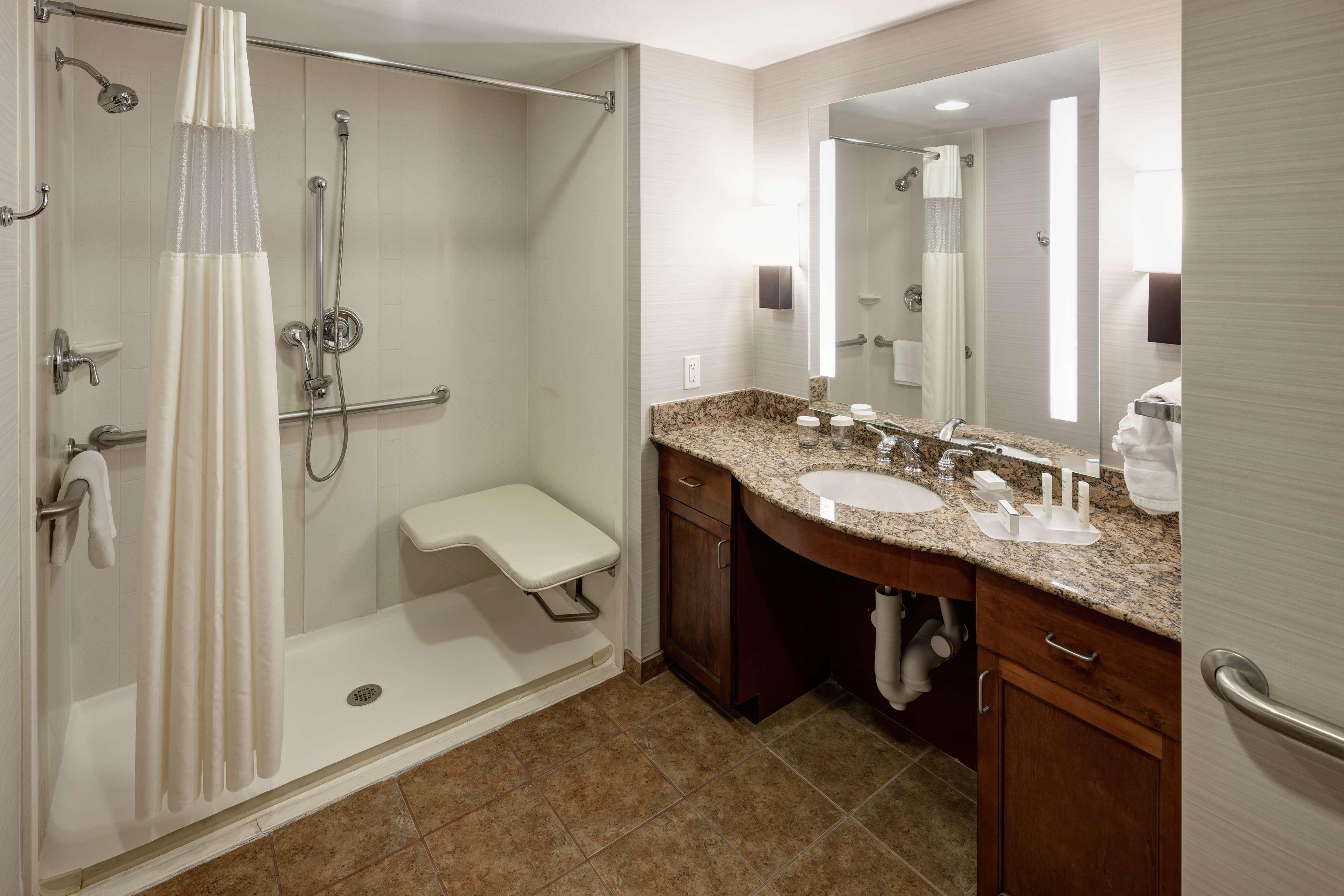 Homewood Suites Denton Exteriér fotografie