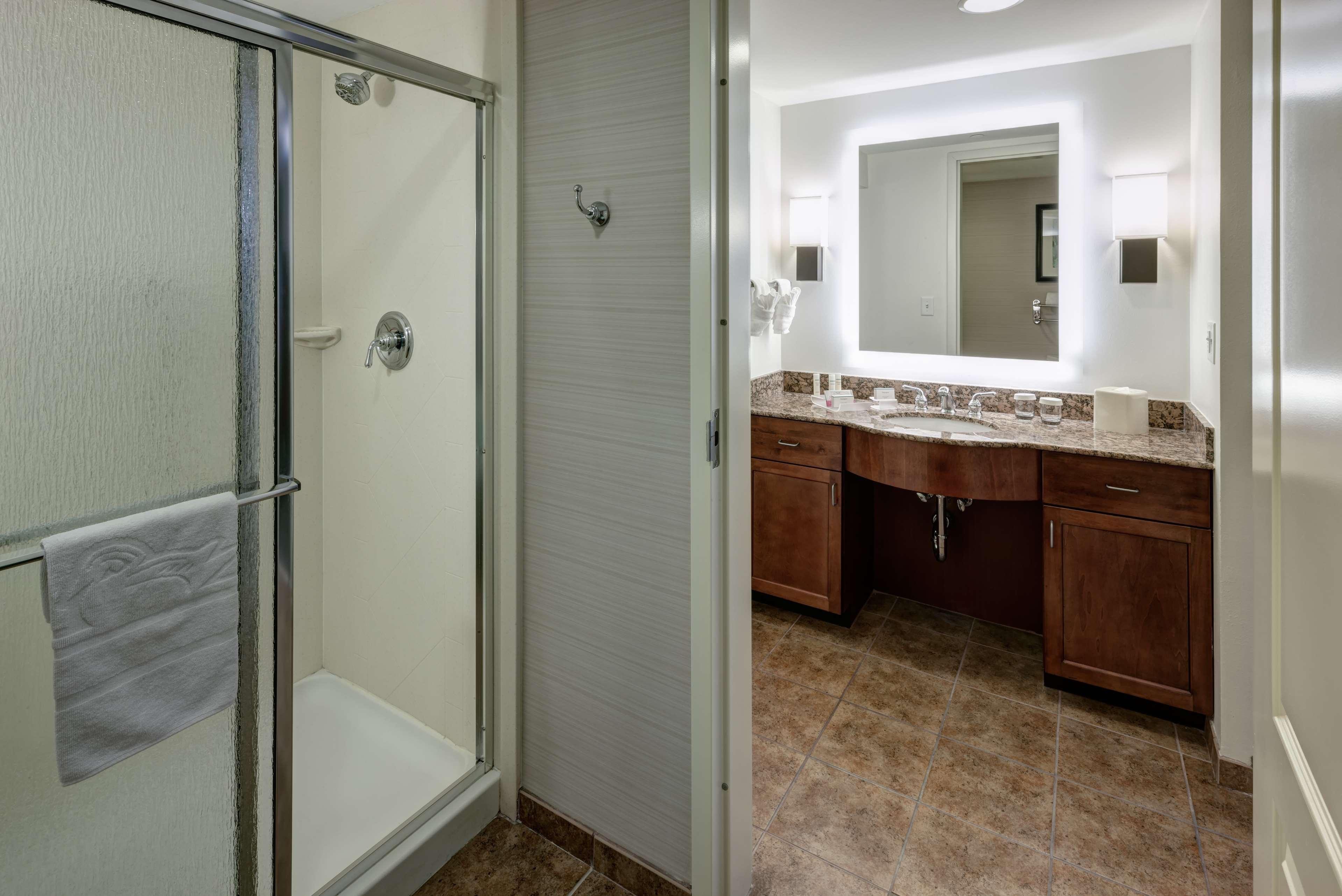Homewood Suites Denton Exteriér fotografie