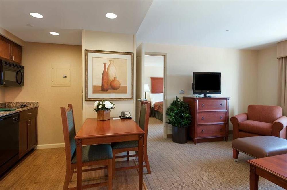 Homewood Suites Denton Pokoj fotografie