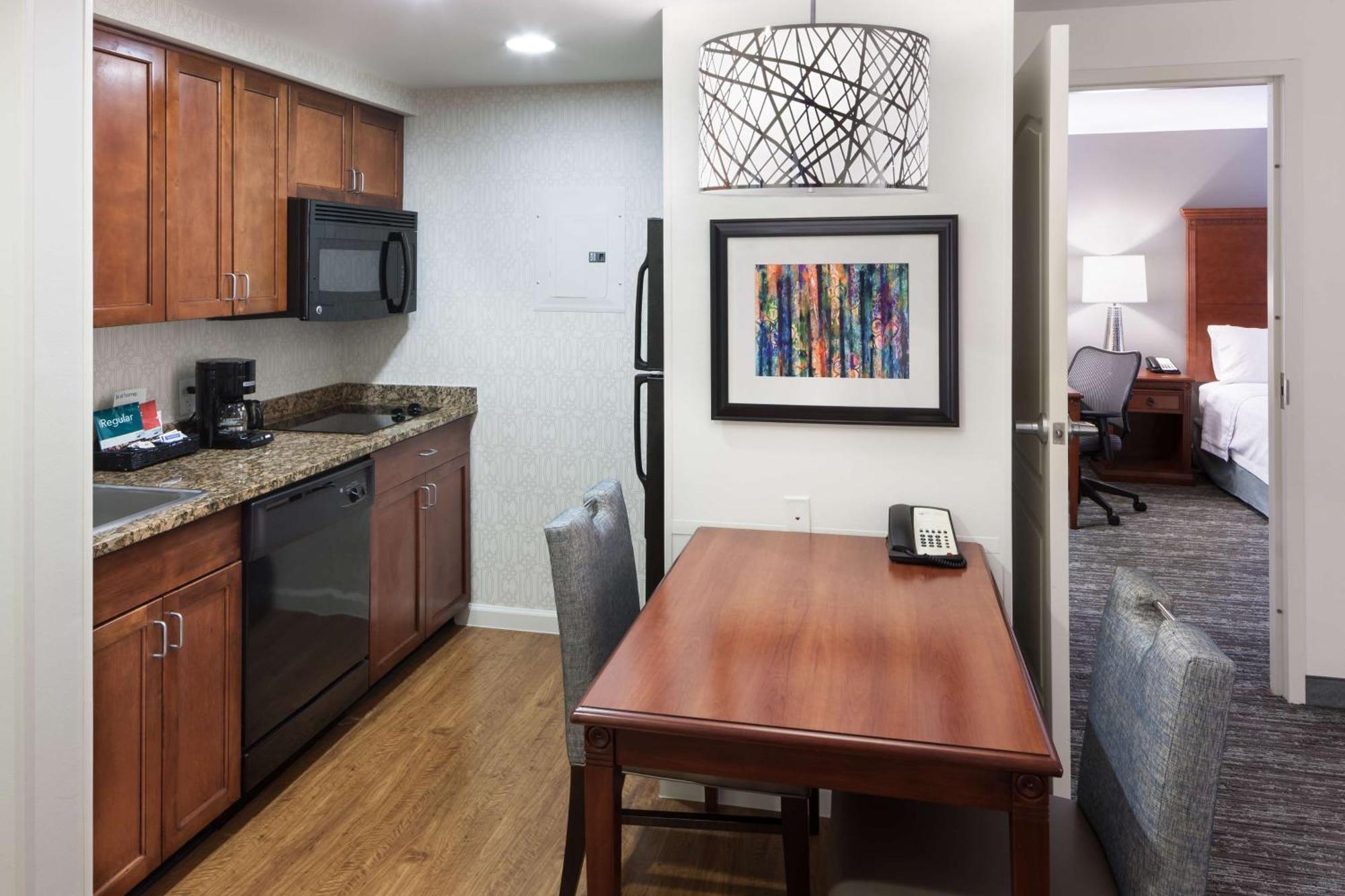 Homewood Suites Denton Exteriér fotografie