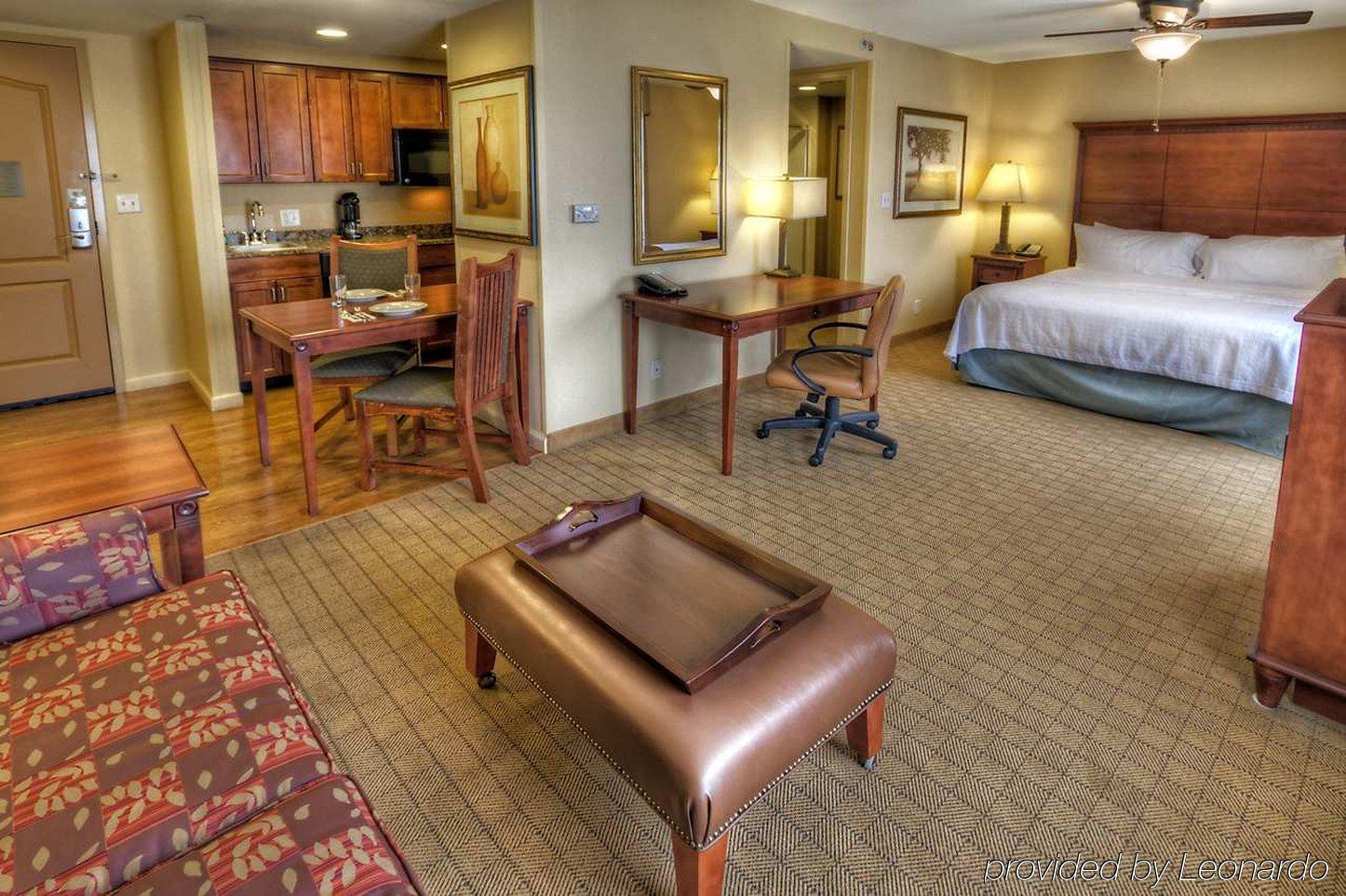 Homewood Suites Denton Exteriér fotografie