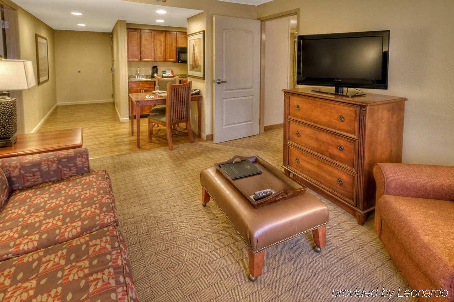 Homewood Suites Denton Exteriér fotografie