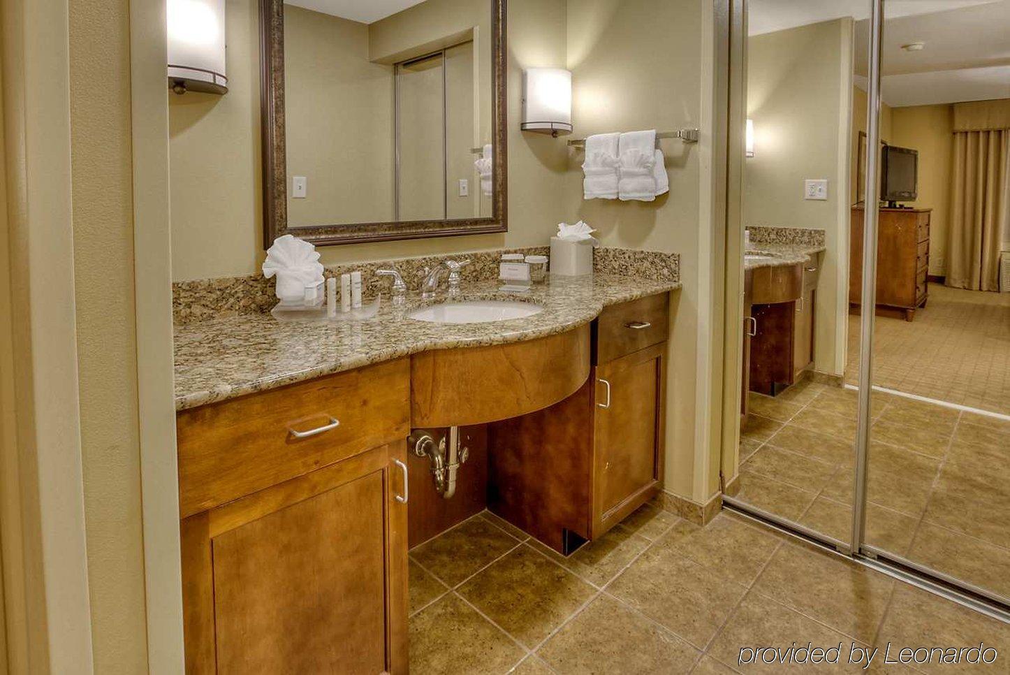 Homewood Suites Denton Exteriér fotografie